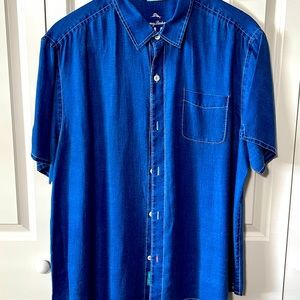 Great Condition Short Sleeve XL